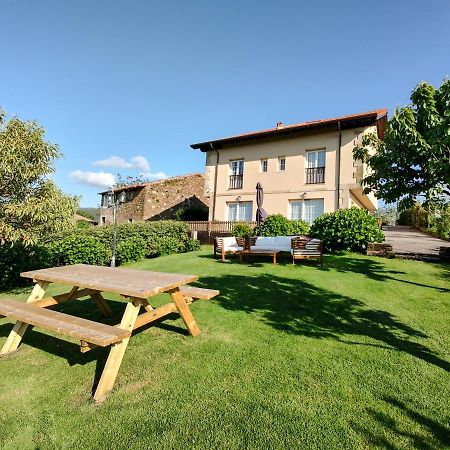 Apartamentos Corona Comillas Exterior photo