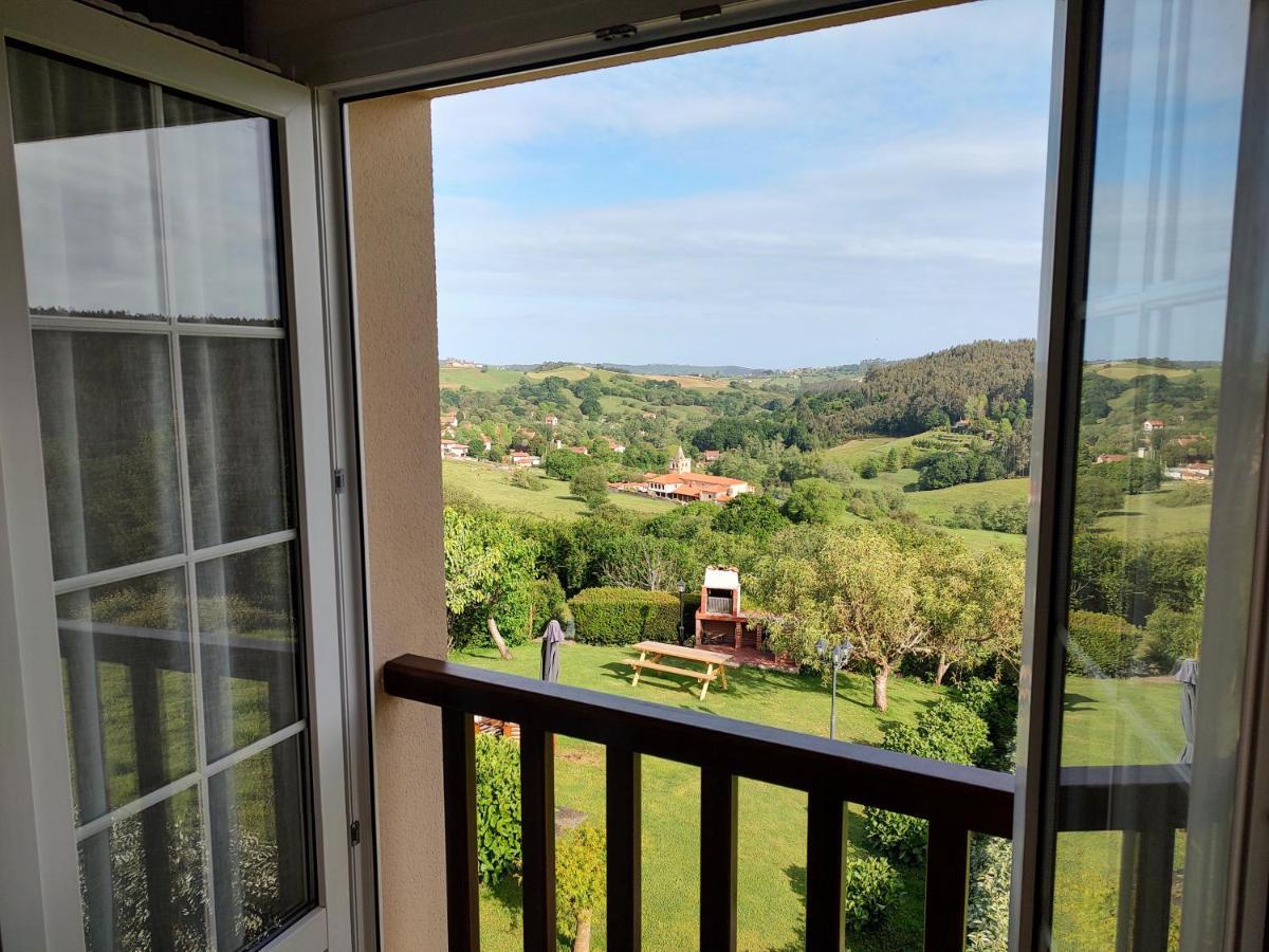 Apartamentos Corona Comillas Exterior photo