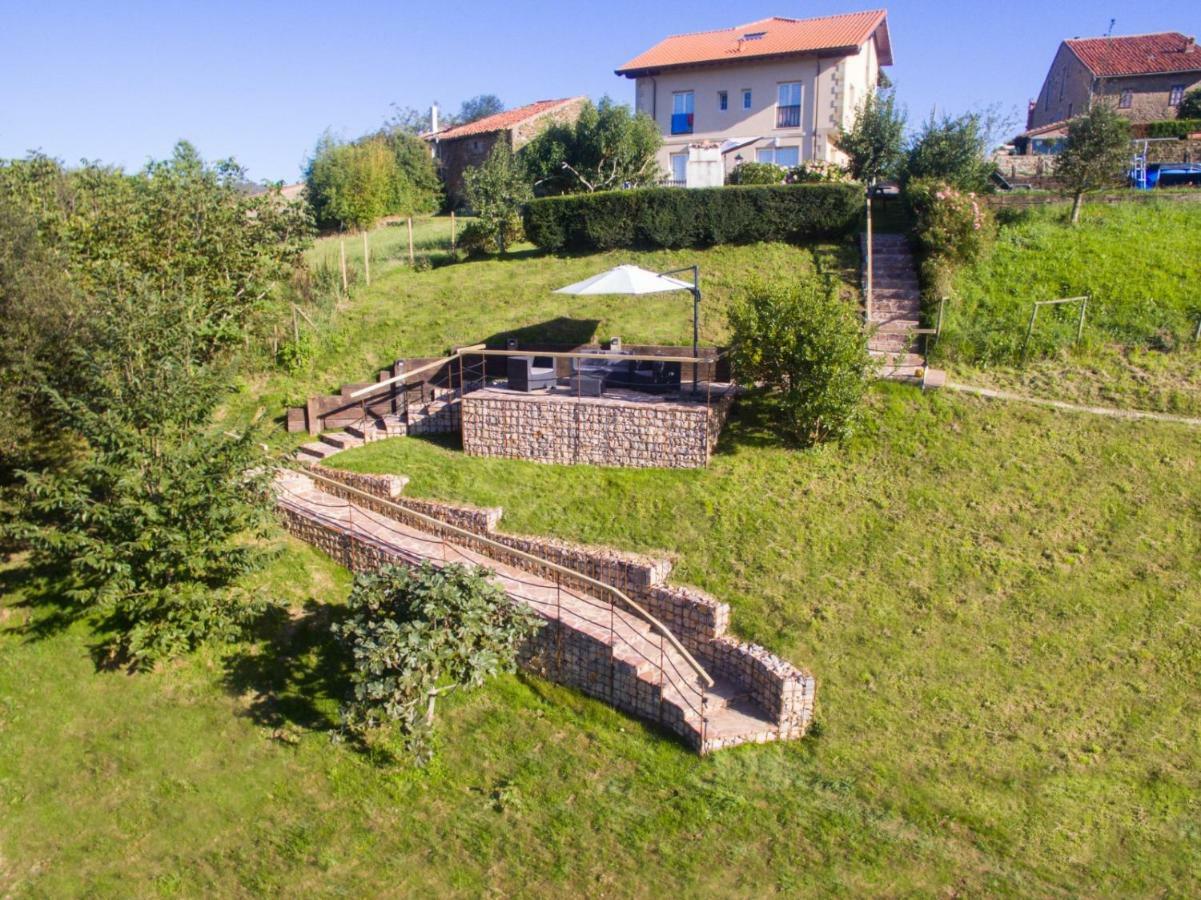 Apartamentos Corona Comillas Exterior photo